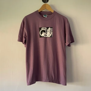 vintage pop tee - good condition size small