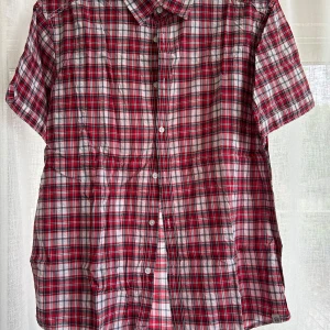 Esprit skjorta - I fint skick Från djur och rökfritt hem 