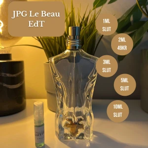 JPG Le Beau EdT - Finns i 1, 2, 3, 5 och 10ml. Kontakta oss gärna innan du köper. Framförallt om du vill köpa flera samples/dekanter så fixar vi en bundle! Priser finns i bilden✅