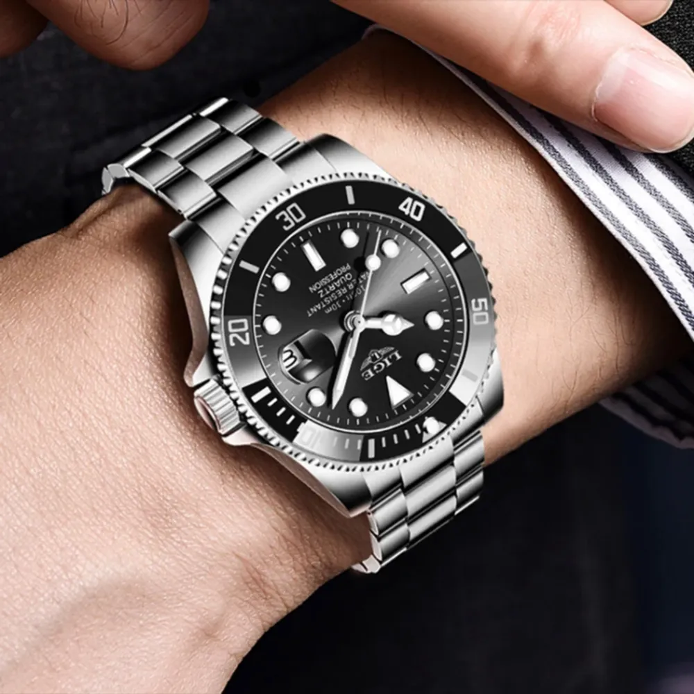 Tja! Säljer denna nya klocka med blå, svart eller grön urtavla. Kan även fixa andra färgkombinationer. Klockan är vattentät upp till 30 m under vatten. Storleken är justerbar. . Accessoarer.