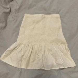 Volangkjol - Volangkjol i bra skick