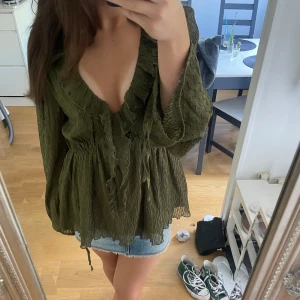 Fin topp  - Säljer denna jätte fina toppen helt oanvänd, köpt på Na-Kd 