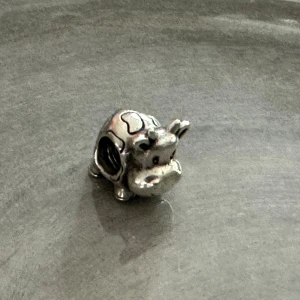 Pandora berlock - Liten ko i 925 silver ALE