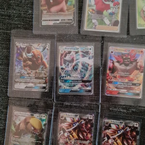 Pokemonkort samlarkort  - Pokemonkort säljes kom med bud styckvis  Eller köp alla för 500 kr