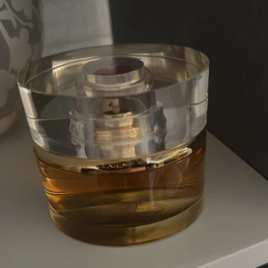 Clarins par amour vintage 100ml - Säljer en vintage parfym 100ml kommer utan förpackning omöjligt att hitta den i butik 