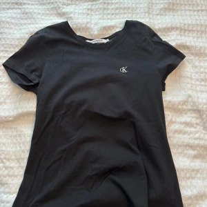 Calvin Klein  - T-shirt från Calvin Klein st M, 200kr 