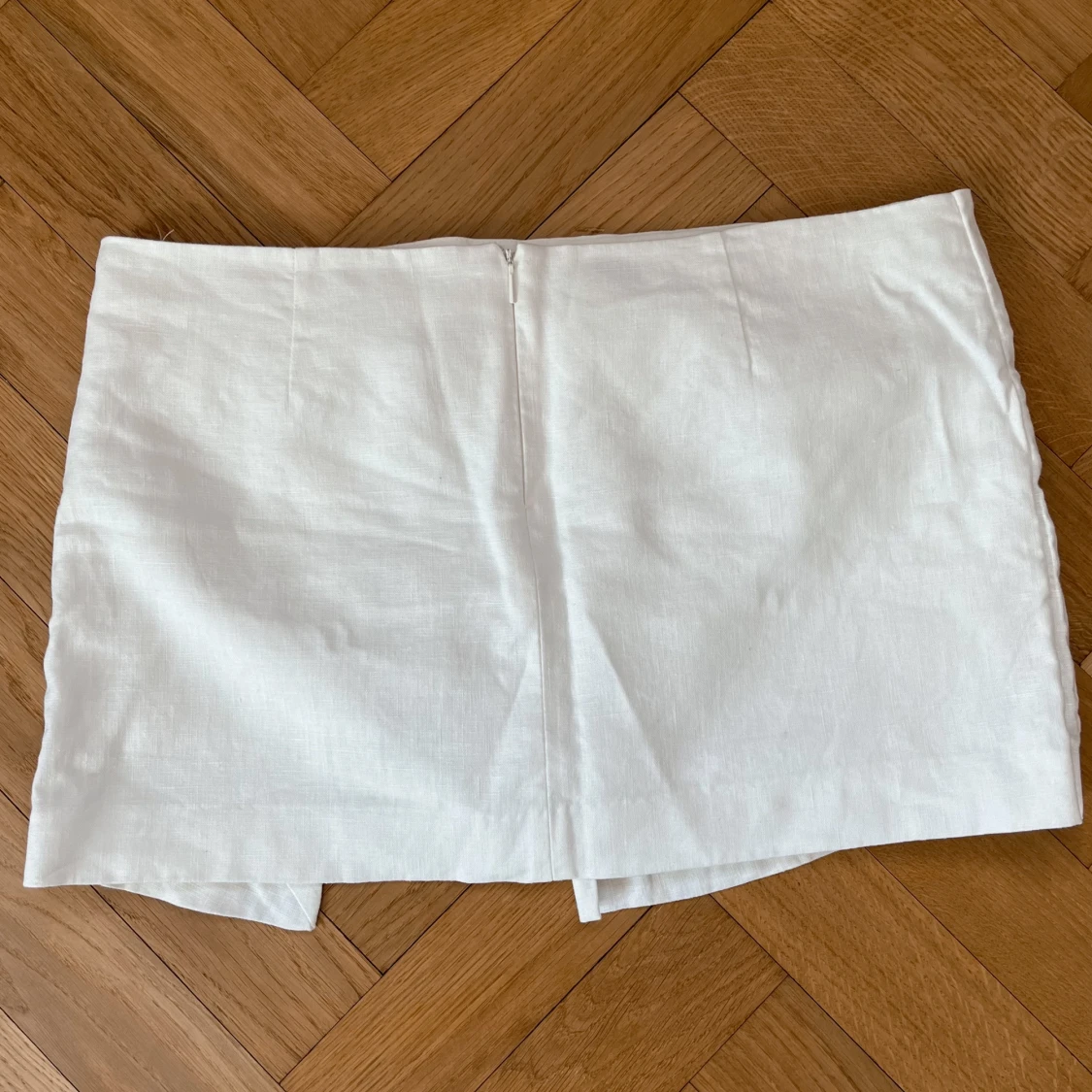 Linnekjol med knytdetalj - 90