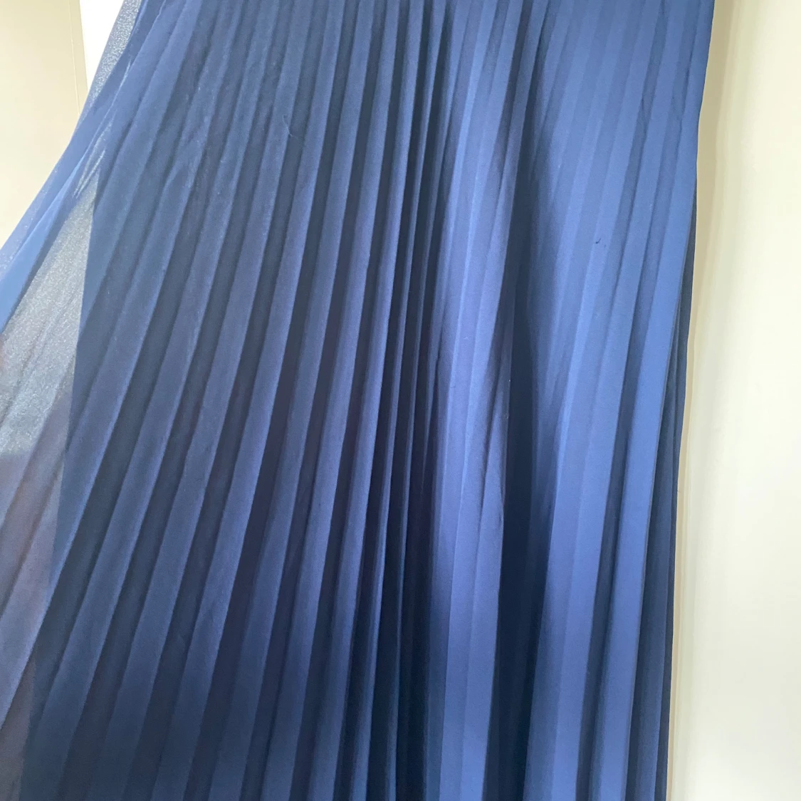 Mörkblå klänning  - 92