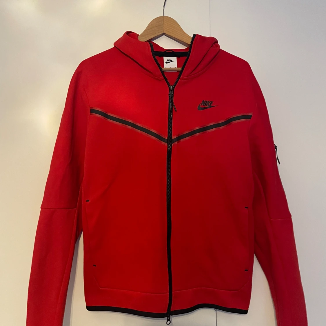 Tech fleece zip hoodie university red