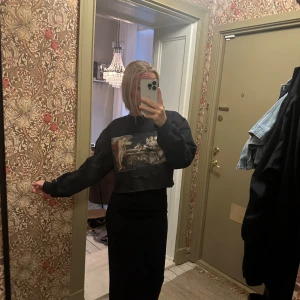 Tröja från asos  - Tröja med tryck från ASOS  Storlek s