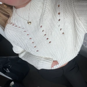 Stickad tröja  - Fin stickad tröja som tyvärr inte kommer till användning 