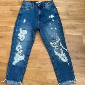 Helt nya jeans från pull&bear i storlek 34. 