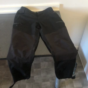 Byxor - I nyskick dem var för små