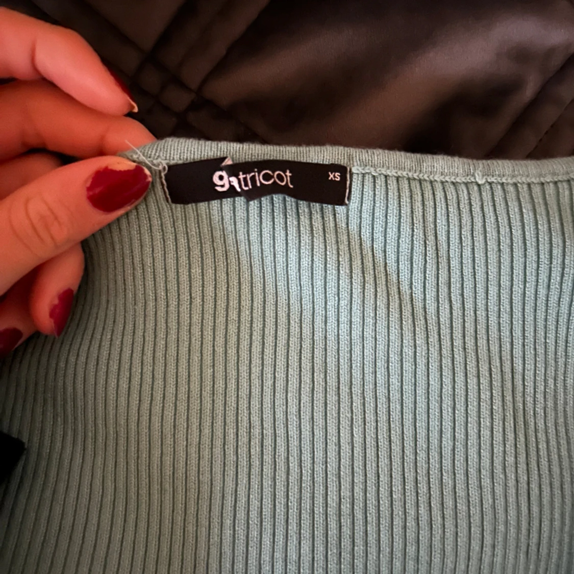 Ribbstickad tröja  - 91