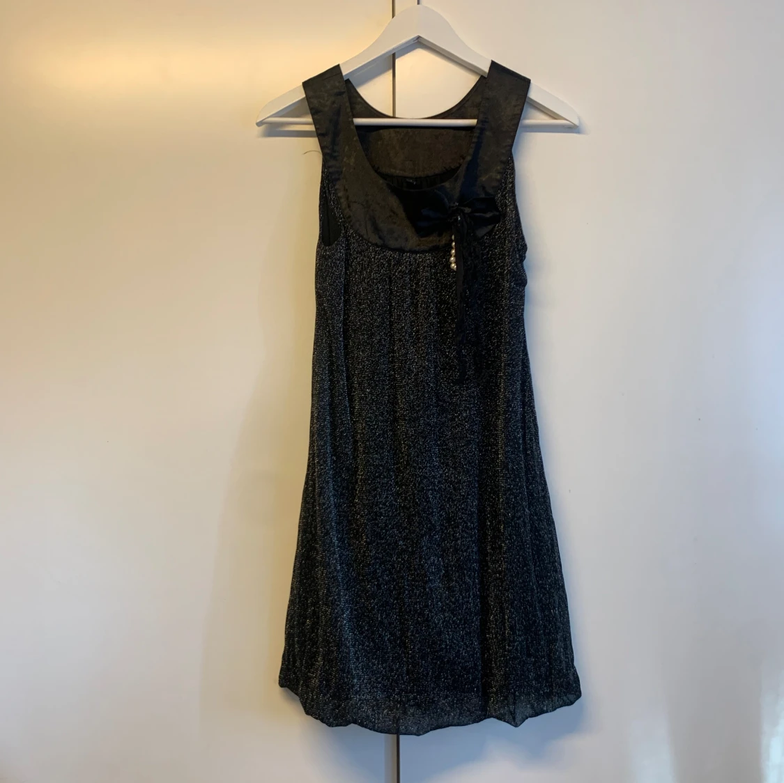 Två festklänningar  - 90