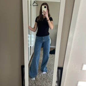 Jeans - Favorit jeans i wid modell, väldigt sköna