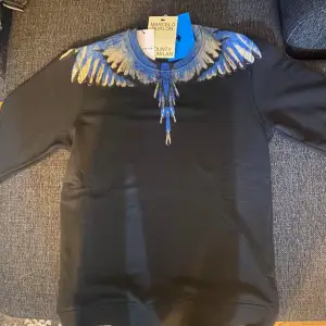 Marcelo burlon svart tröja