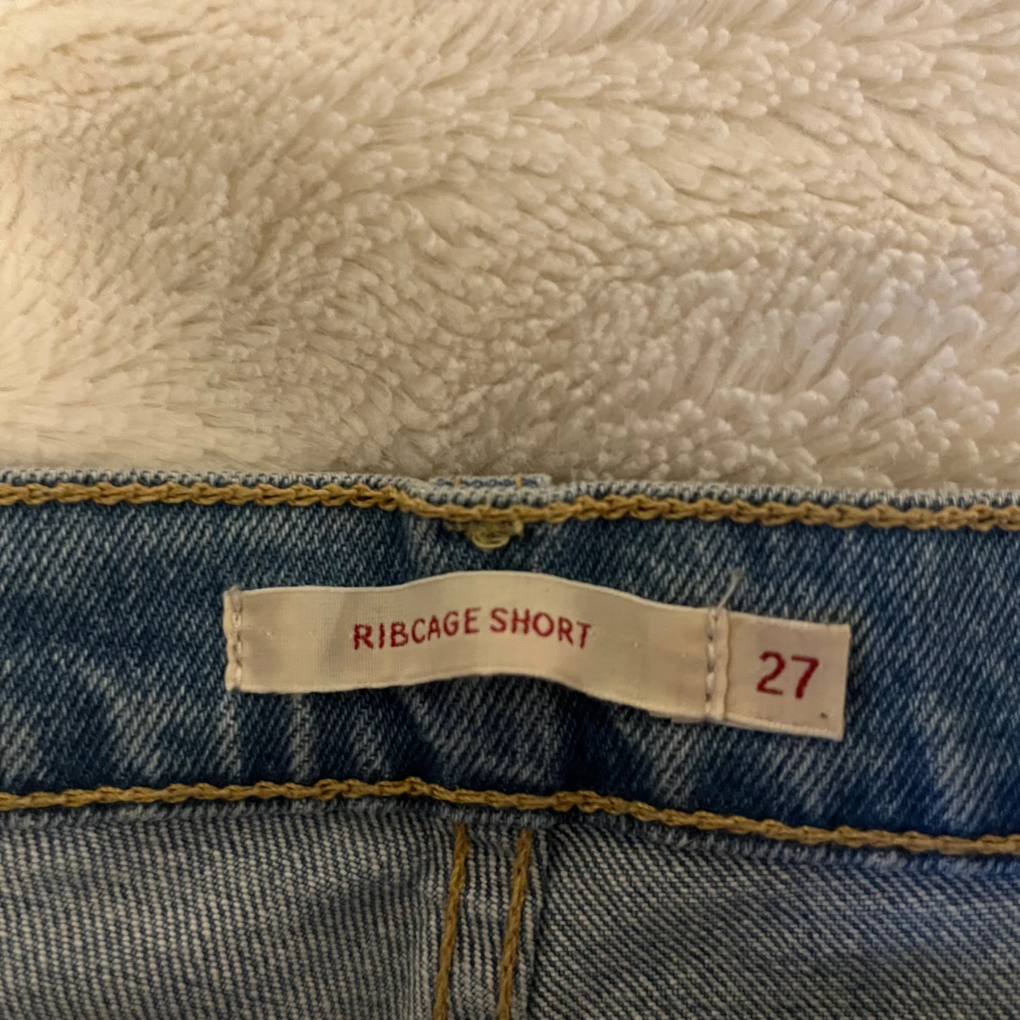 Levi’s shorts - 91
