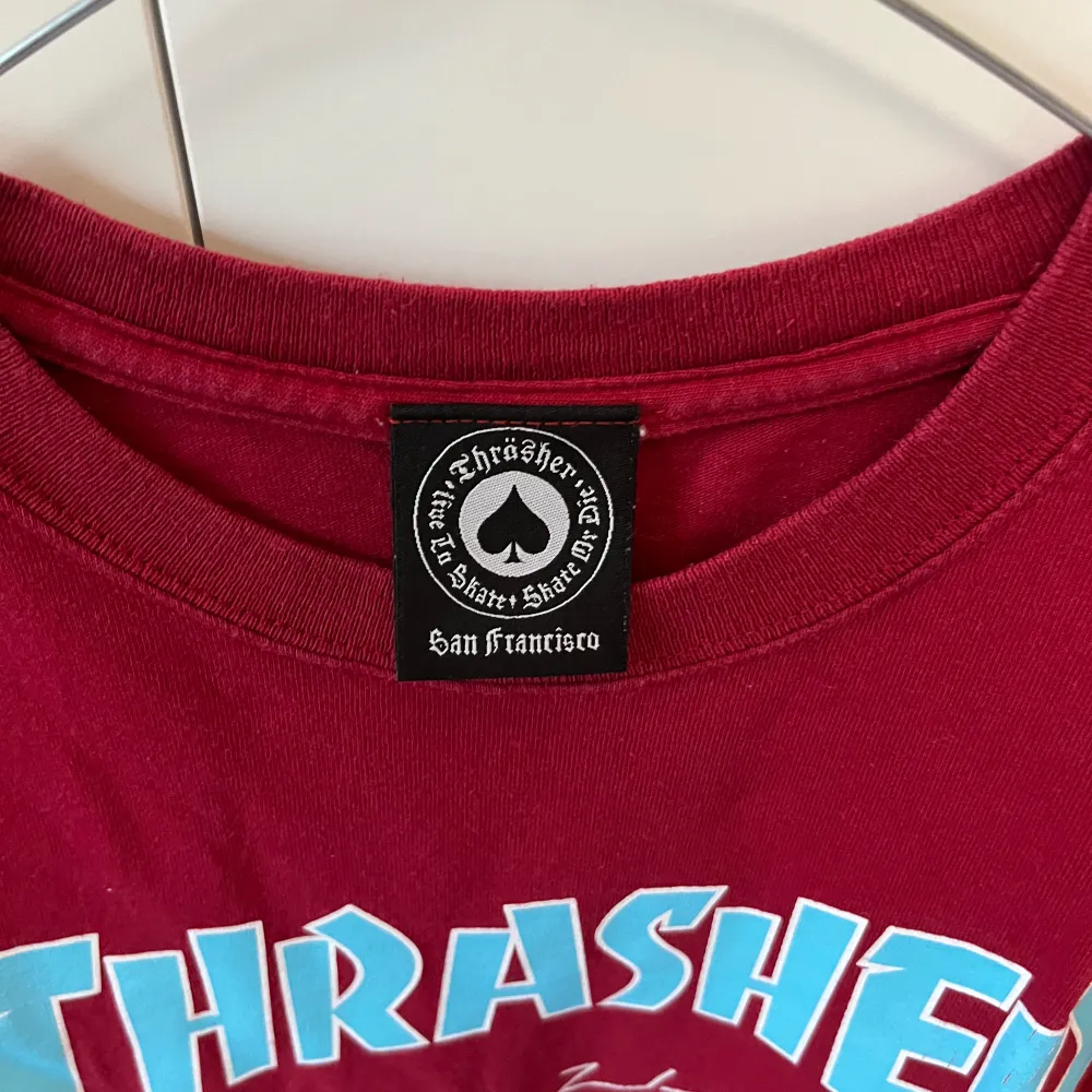 Säljer min trasher t-shirt billigt eftersom jag aldrig använder den. Fri frakt📦. T-shirts.