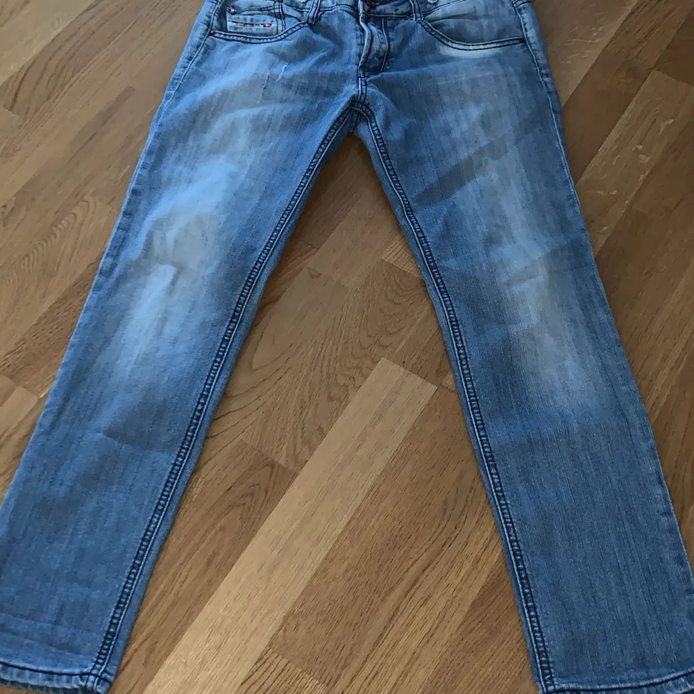Ljusblå diesel jeans i bra skick. Jeans & Byxor.