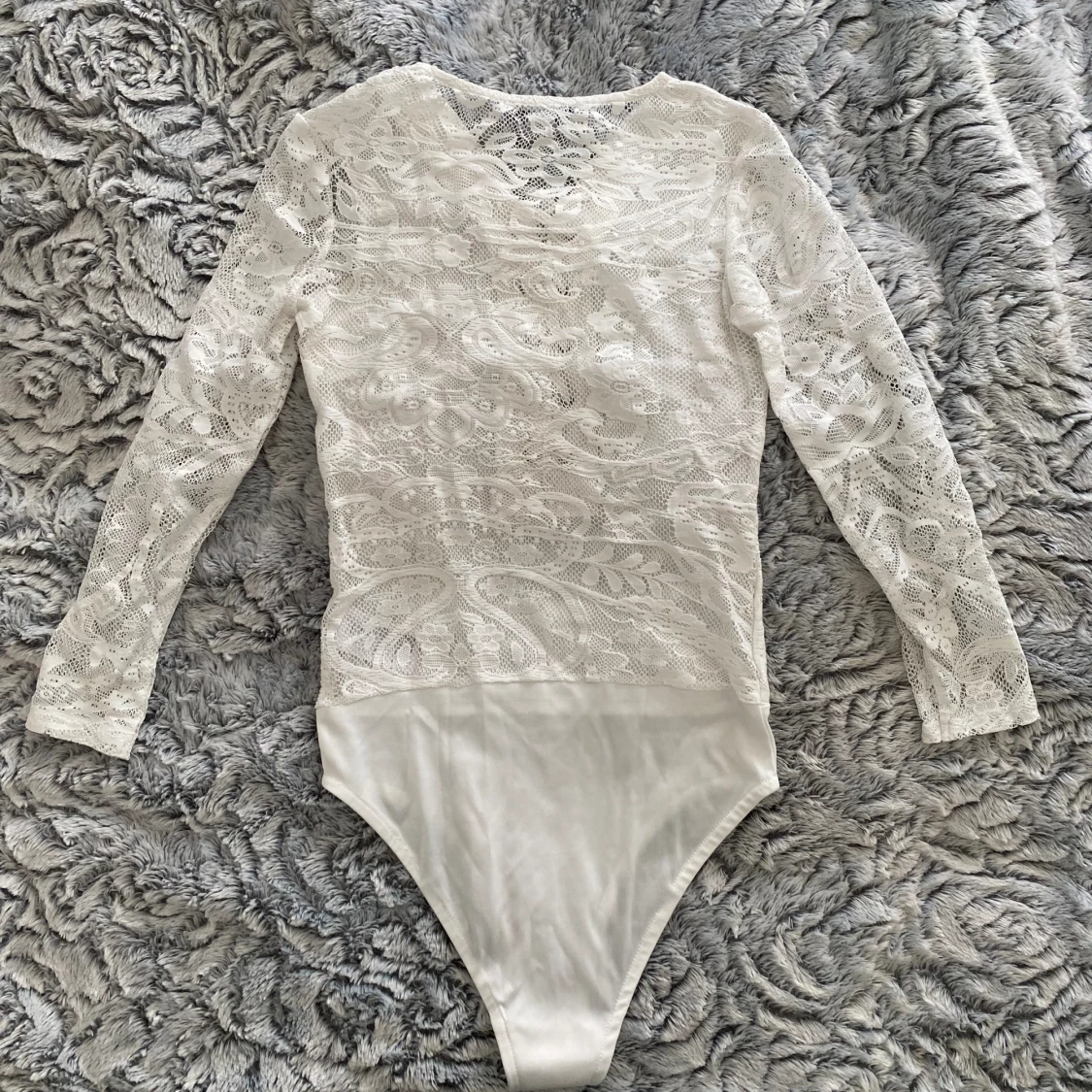 Vit spetsbody XS - 28