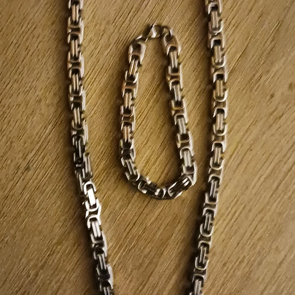 Kjesarlänk halsband+armband  Halsband 60cm  Armband 22cm . Accessoarer.