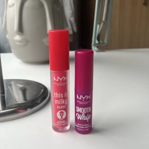 Läppglans matt och gloss lip combo nyx this is milky & smooth whip, smink  - Doftar gudomliga! 🍨 En är glansig och en är matt, 170 för båda tillsammans 🍒  Båda är oanvända 🩵