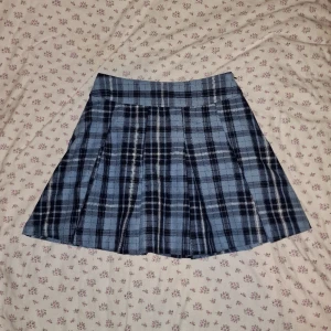 Rutig kjol - Jätte fin rutig kjol knappt använd ♡