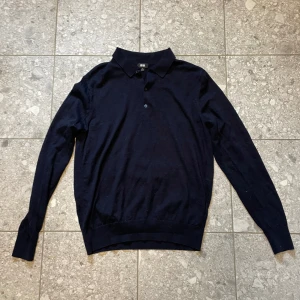 Uniqlo merinoull - Säljer denna uniqlo merinoull tröjan i storlek M