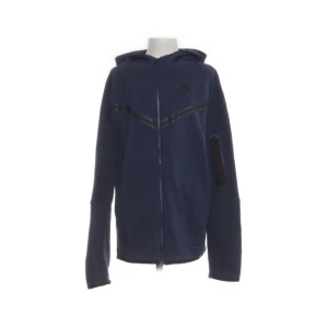 Nike tech fleece - Gott skick, använd med hänsyn till tröjan. Inga fläckar eller skador osv