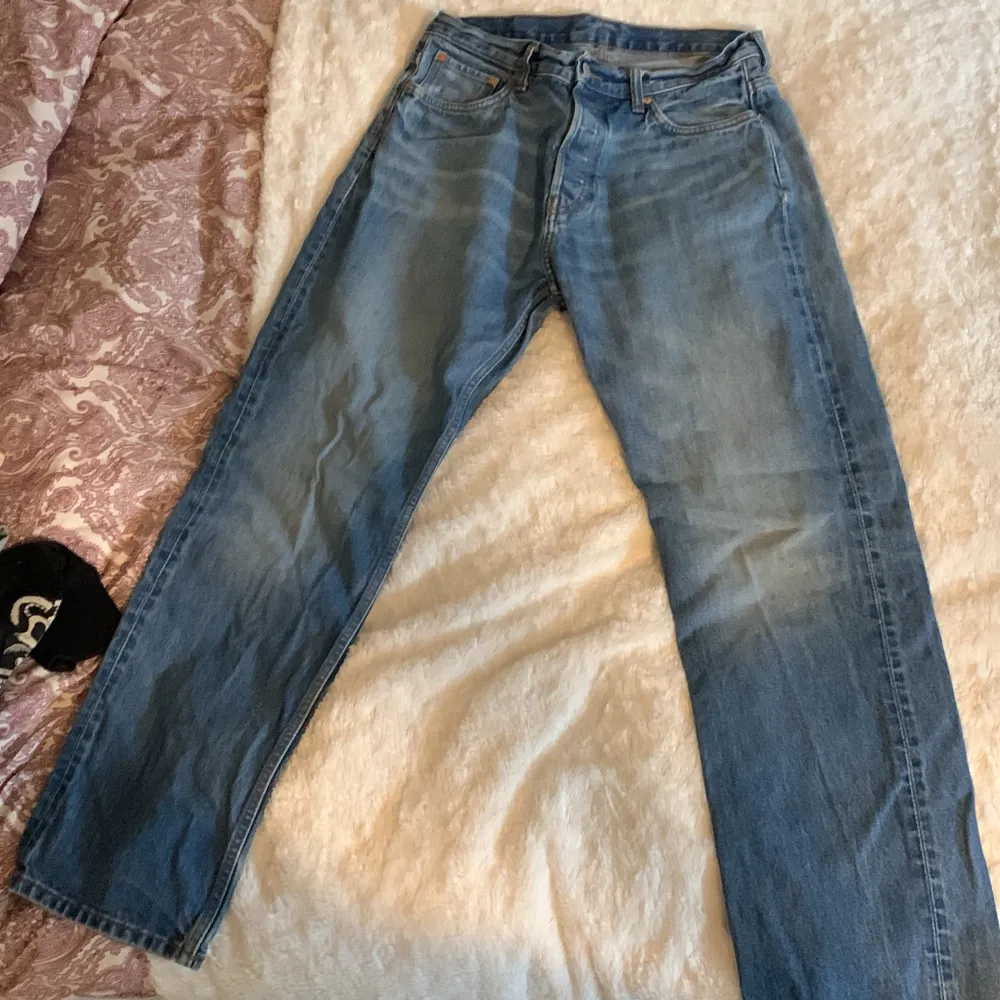 Weekday jeans som bara legat o dammat i garderoben. Jeans & Byxor.