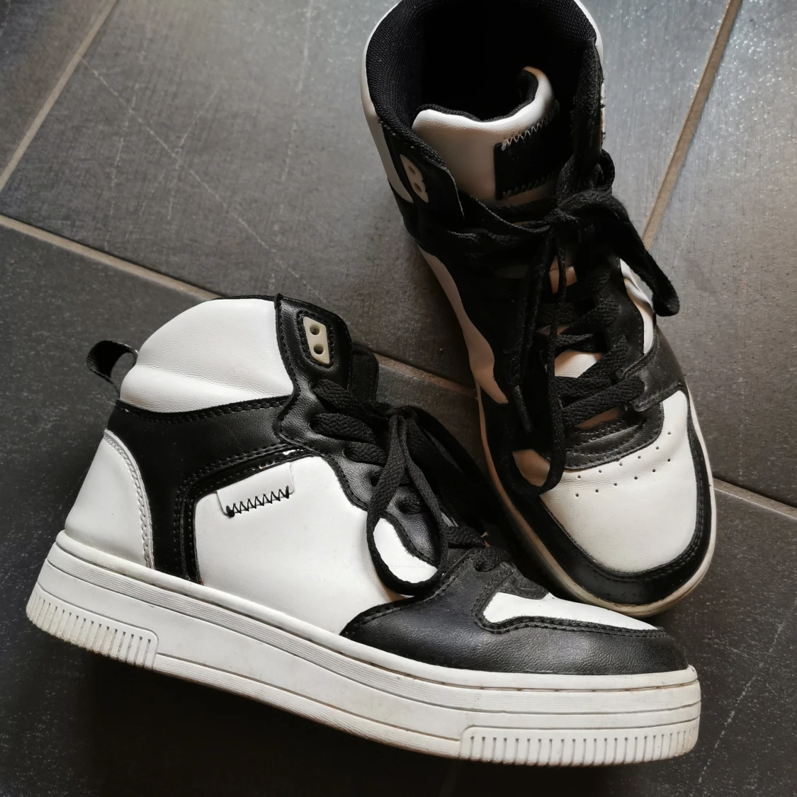 Sneakers höga storlek 38