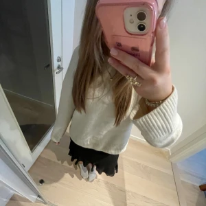 Volang kjol - Super fin svart volang kjol🥰Helt oanvänd från Object!💘