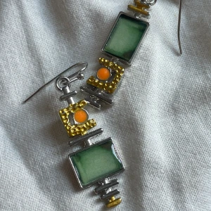 Coola örhängen - Skit coola örhängen som bara inte kommer till användning för mig. Skriv för mer info eller fler bilder💋