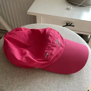 Used but in good condition  Pink cap