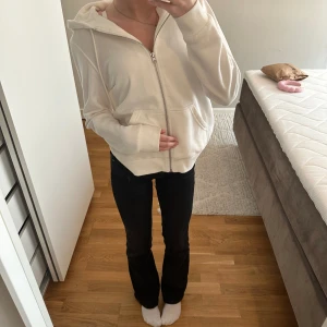 Fin tröja💕 - Fin Hoodie med dragkedja💕