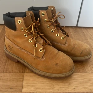 Timberland kängor - Bra skick. Mycket lite använda. 