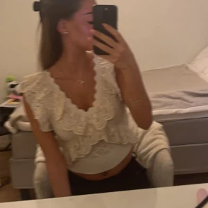 Volang topp - En topp fråm zara som ej kommer till användning mer❤️