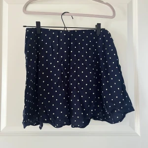 Kjol Bondelid - Använd fåtal gånger