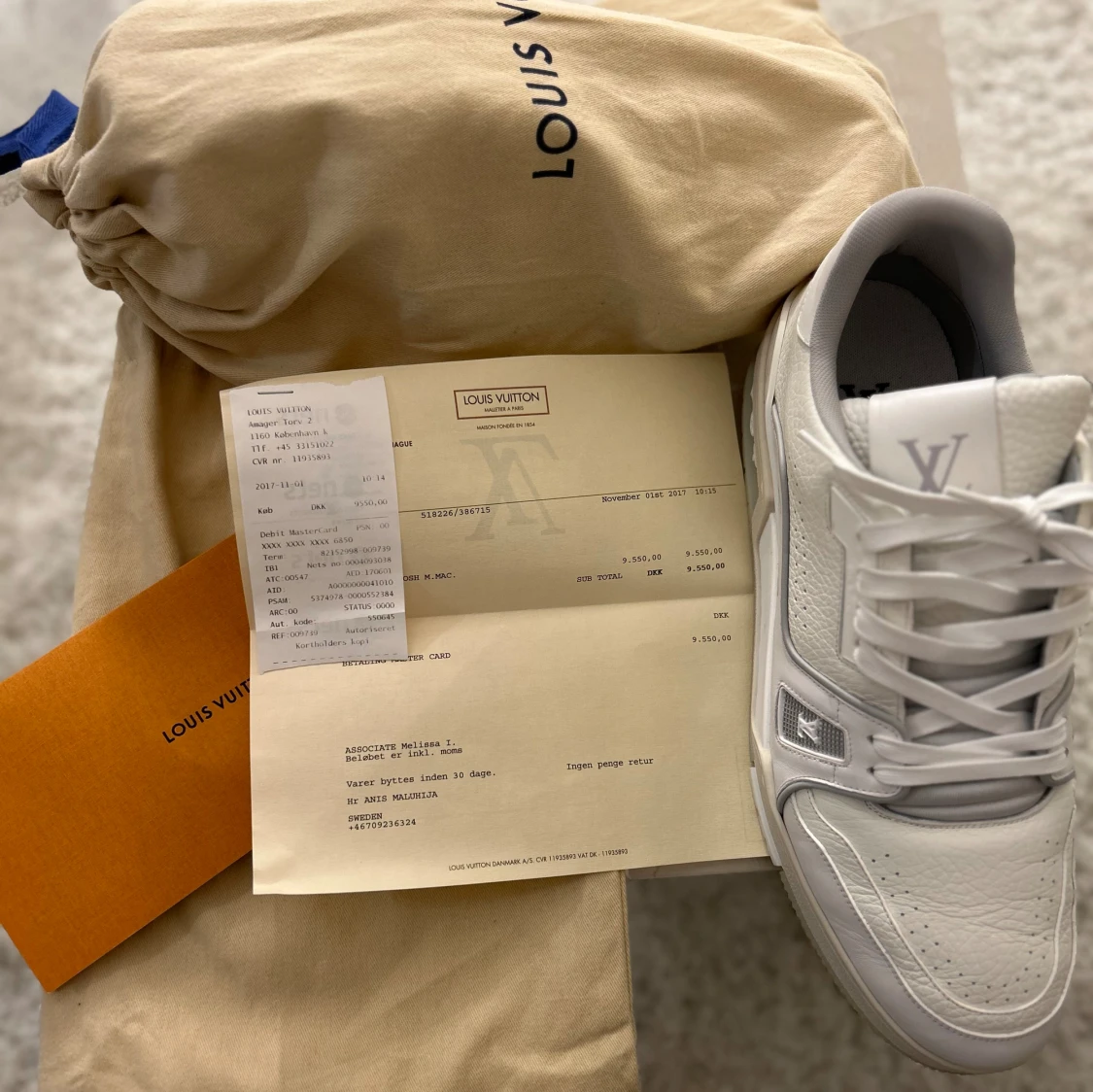 Louis Vuitton Trainers  - 90