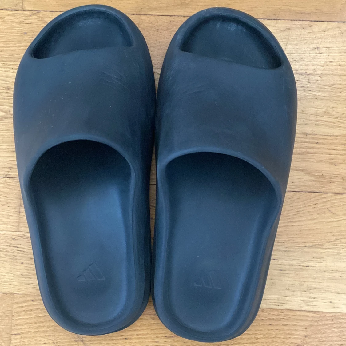 Yeezy Slides - 90