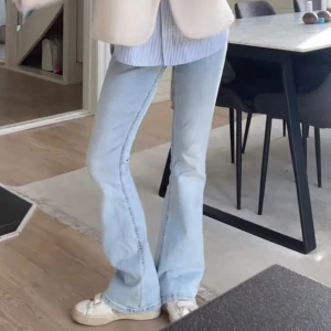 Jeans - Supersnygga jeans från Gina tricot, endast använda 1 gång 🙏🏼💘