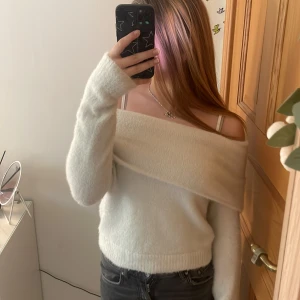 Jätte fin hm tröja💗 - Jätte fin men har ingen andvändig av den så säljer den💋