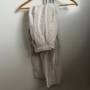 Linnebyxor  - Linnebyxor i bra skick 