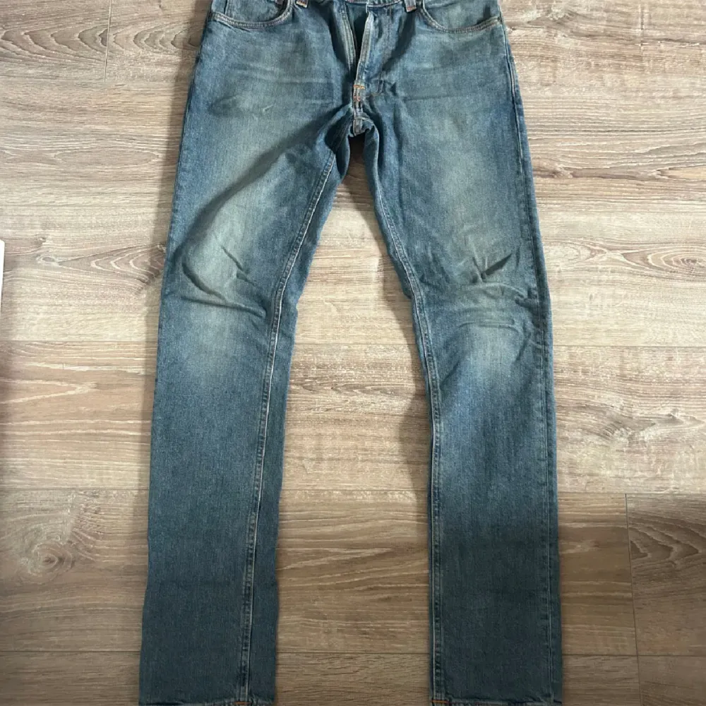 Snygga nudie jeans i modellen lean Dean.  slim fit .  29/32.. Jeans & Byxor.