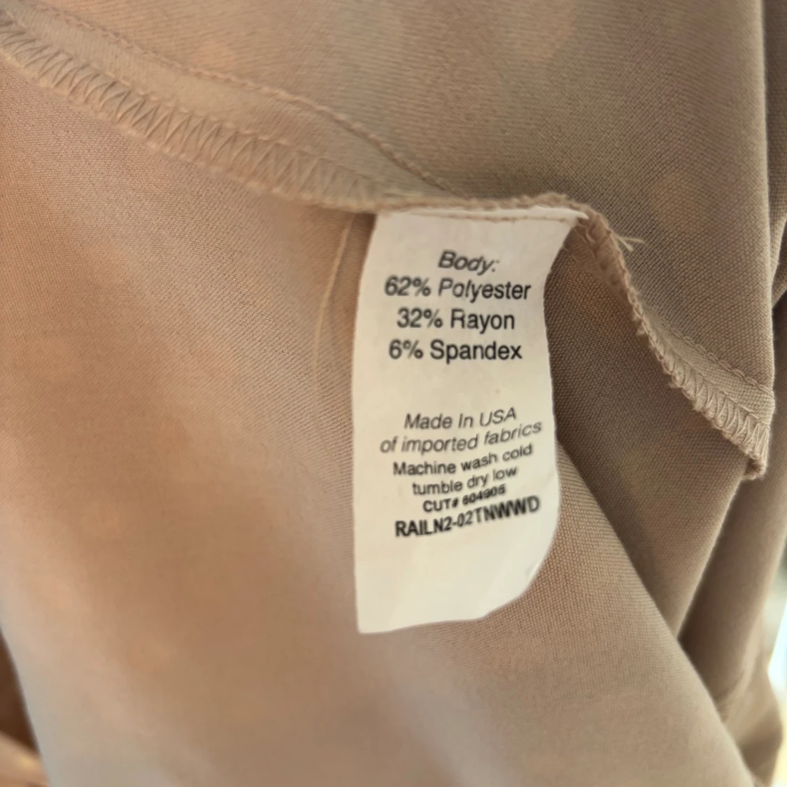 Prickig klänning, Stop Staring! - 92