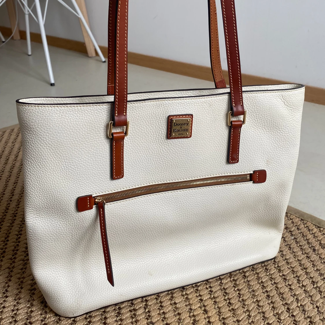 Dooney & Bourke Väska