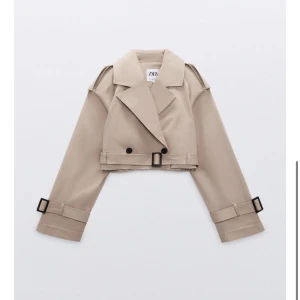  Beige trenchcoat - Beige trenchcoat helt ny med lapp kvar från zara