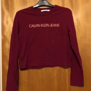 Calvin Klein tröja - Typ nyskick  Liten i storleken  S-m