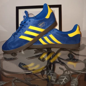 Adidas gazelle 42,5 - ADIDAS GAZELLE I BRA SKICK 8/10 STORLEK 42,5 US9 27CM 